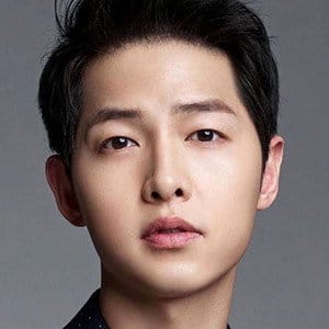 송중기